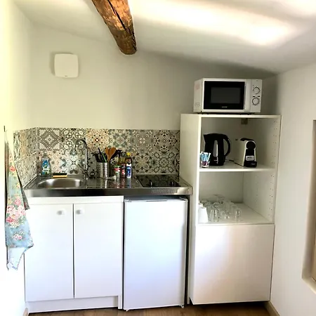 Logement Neuf, Tout Confort, Au Coeur Du Village Saint Didier  Exterior photo