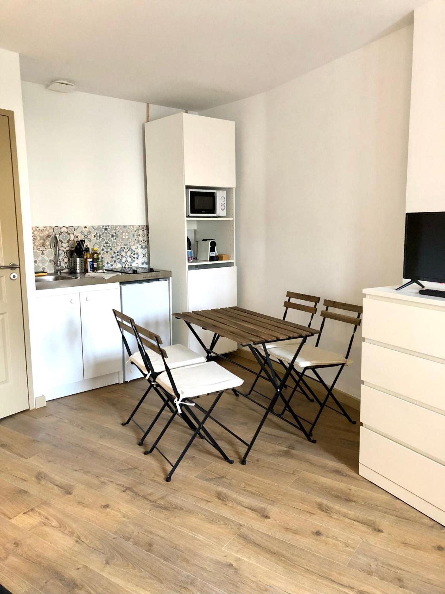 Neuf, Confort, Au Coeur Du Village * Saint Didier (Vaucluse)
