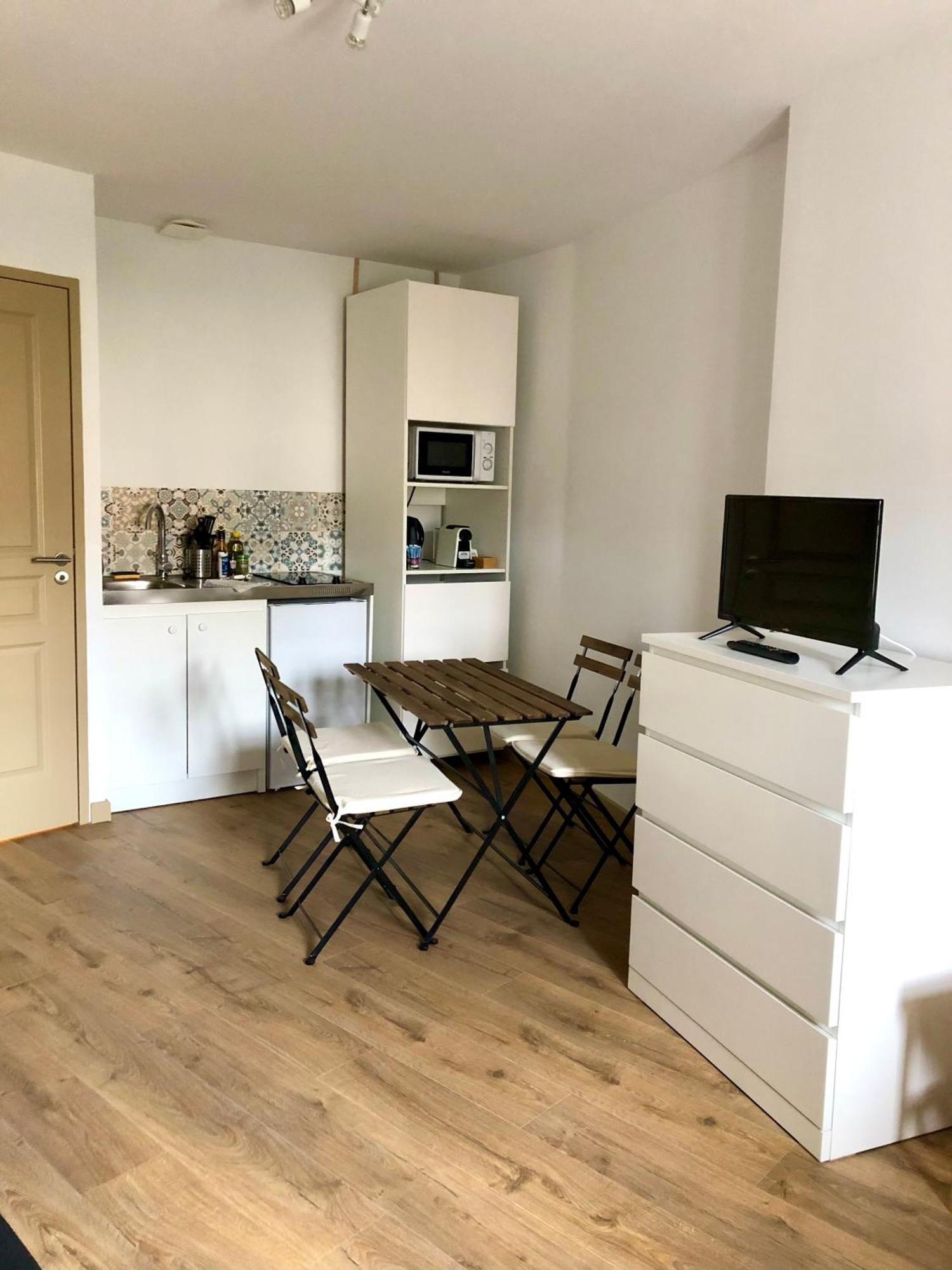 Neuf, Confort, Au Coeur Du Village Apartment